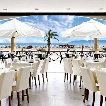 酒店 艾瓦勒克奇纳尔酒店 3*