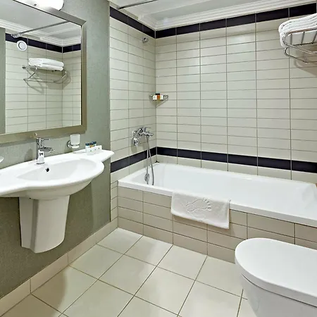 艾瓦勒克奇纳尔酒店 Ayvalı